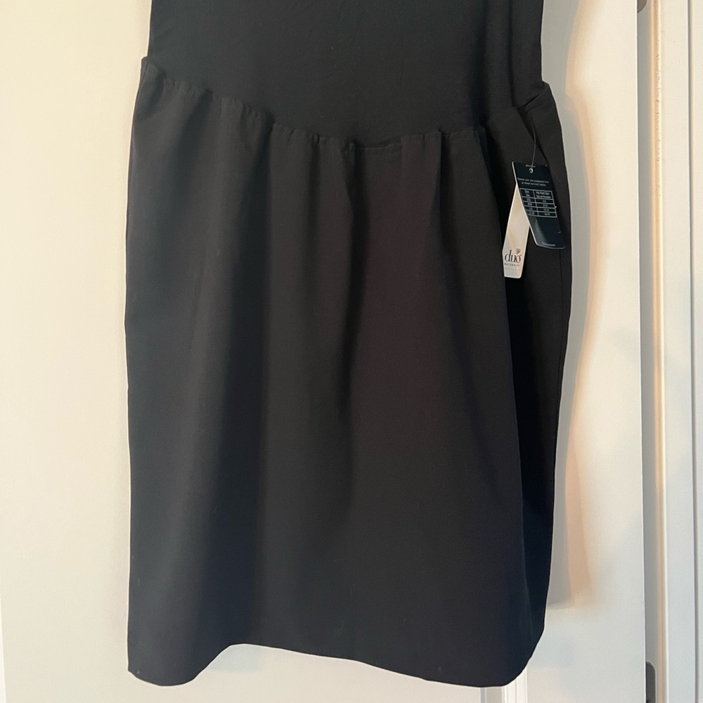 ❤️ NWT Black Maternity Skirt- Size M.